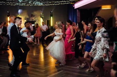 Muzyczni - DJ & Wodzirej